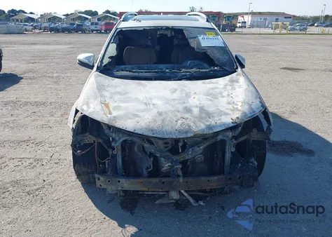 2017 Toyota Rav4 Limited z USA, uszkodzony, nr VIN 2T3DFREV9HW546716